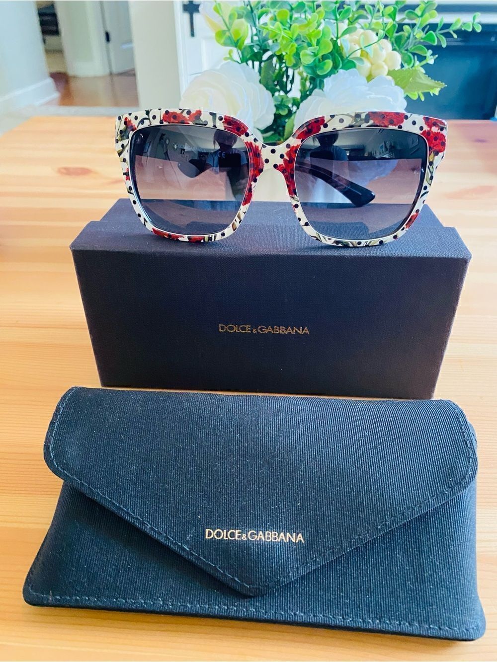 🛍️Dolce & Gabbana Authentic Carnation White Havana-Grey Gradient Sunglasses